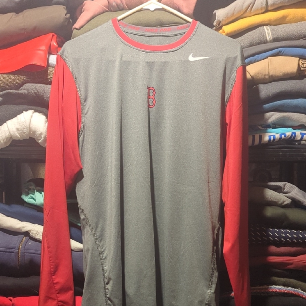 Nike Men's Drifit Red Sox Long Sleeve